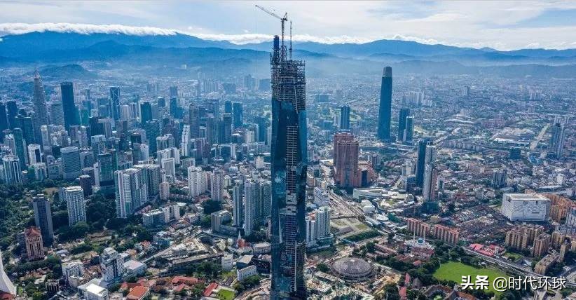 马来西亚吉隆坡默迪卡118封顶取代上海中心大厦成为世界第二高楼