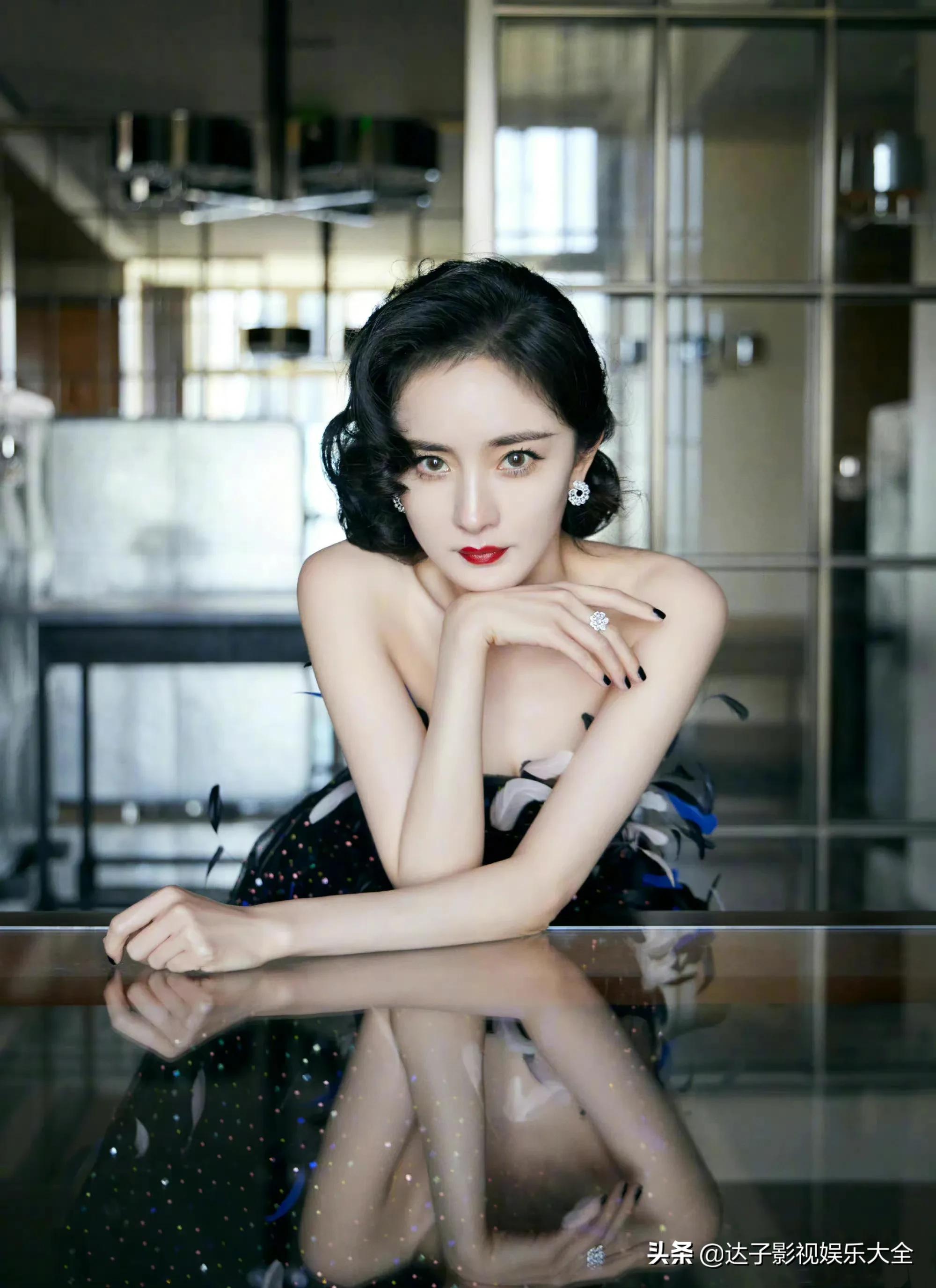 2022年 杨幂时尚芭莎大片合集