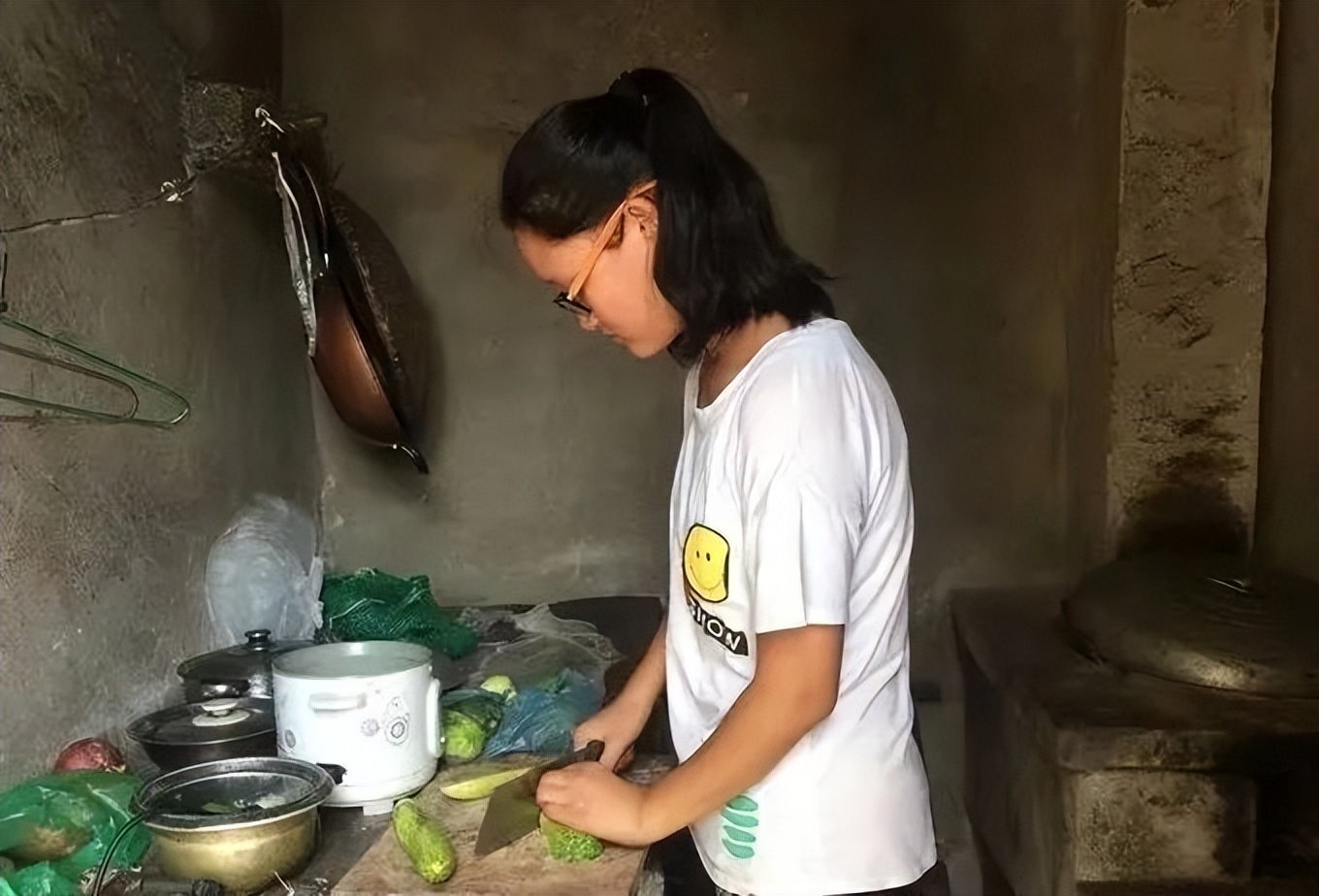 全省表彰！她考入湖北这所高校，带着瘫痪母亲求学，将成中学教师