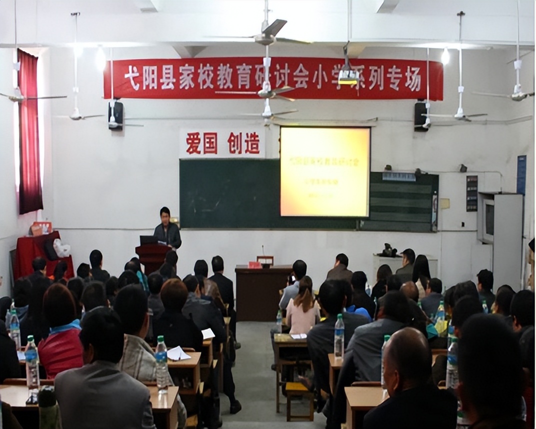 大学校园中女同学最“招人烦”的行为，都十分幼稚，一定要改正