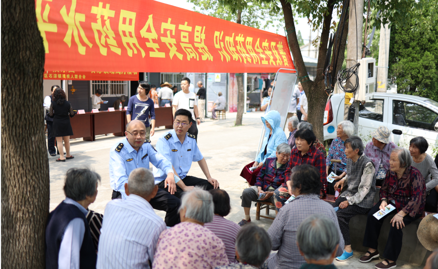 零距离享专业服务 南浔区“送药进村”来到村民家门口