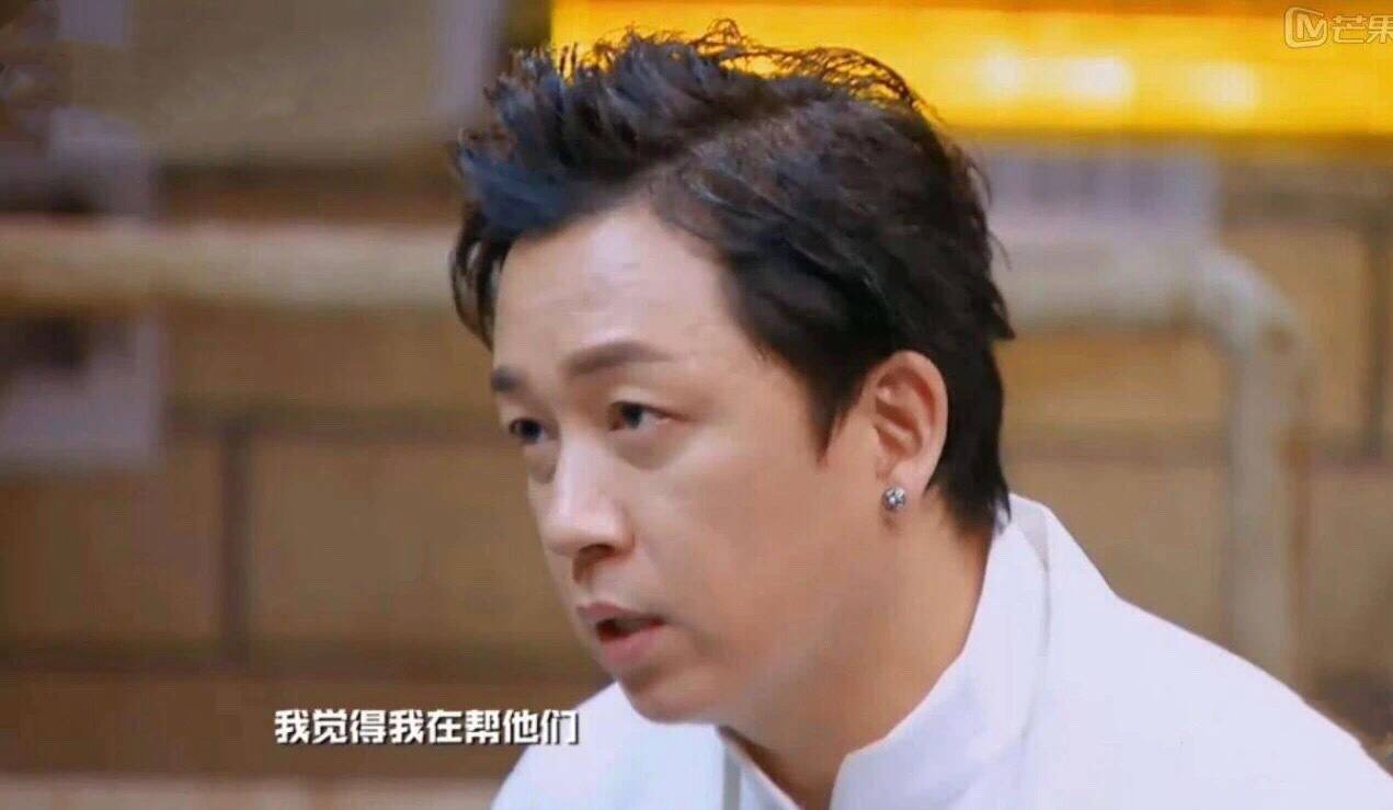 脸部肿成“馒头”，笑起来秒变“僵尸”，这些明星的脸到底咋了？