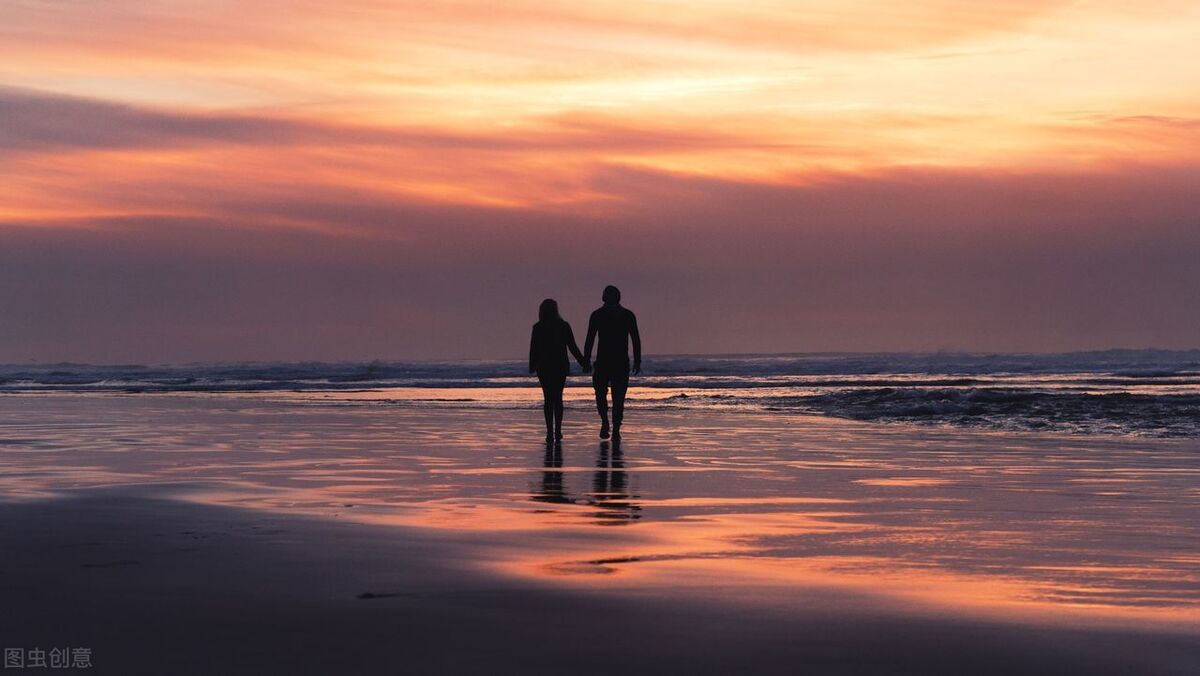 执子之手，与子偕老。一生相伴，风雨同舟