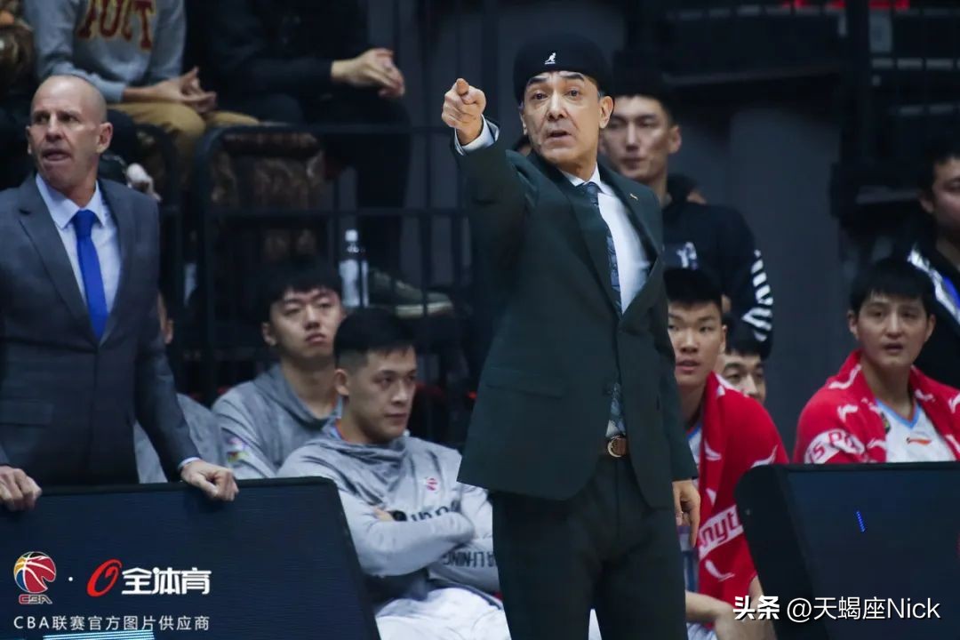 nba上海賽有哪些球員（CBA戰報：9人報名8人輪換，殘陣上海男籃成功復仇新疆隊）
