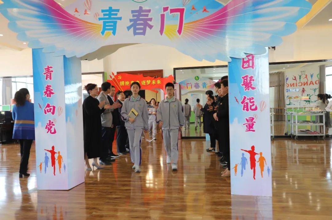 ��������Э��ϯ�Ÿ���һ�е���ʮһѧУ����Ԥ��δ�����˷��﹤��