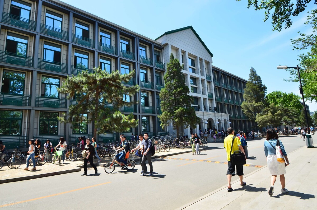 艺术类统考264分，考取中国人民大学2022年高考文化需要多少分？