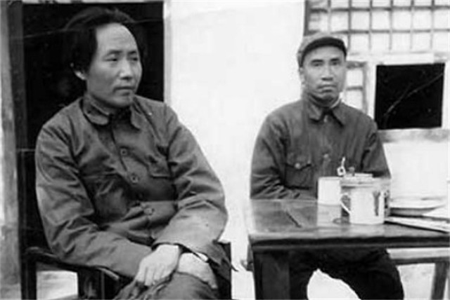 个个都能翻江倒海，毛泽东用什么镇住十大元帅？