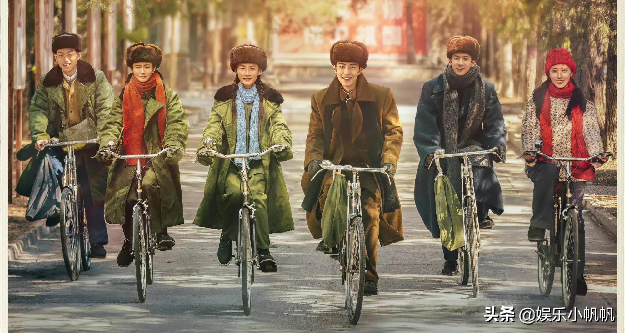 李沁宣传新剧玩出了新花样儿，海风海浪齐上阵，还光着脚丫子踩水