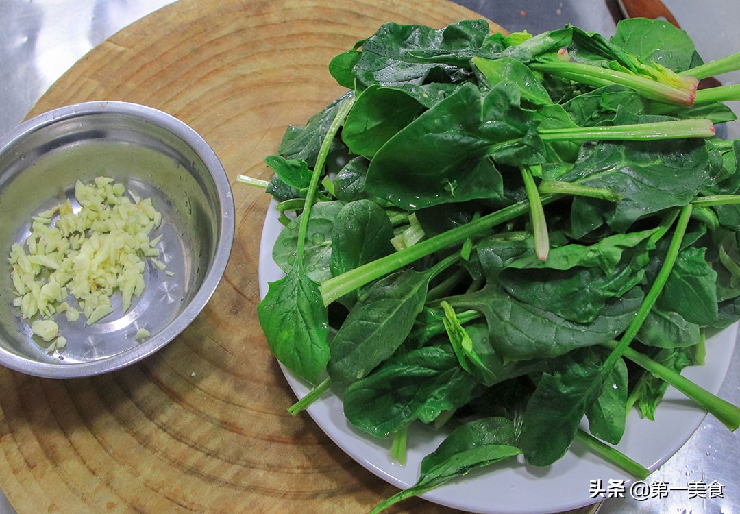 菠菜怎么做好吃家常菜（分享6种不同菠菜做法鲜香美味）