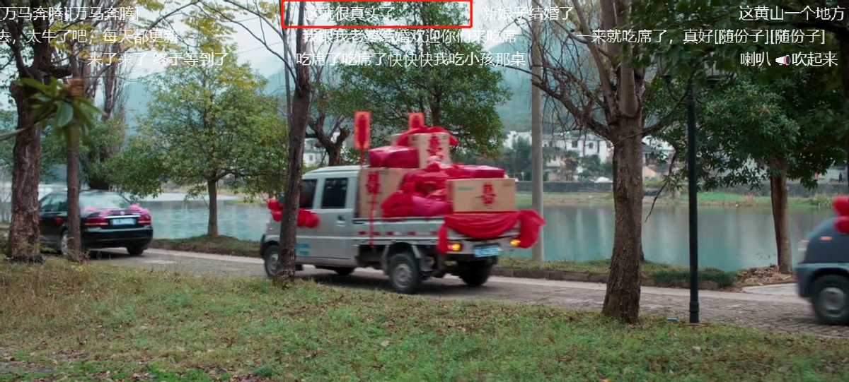 赵丽颖的细纹，老太太发黄的背心，扑面而来的寒酸才是真正的穷人