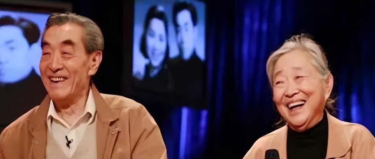 濮存昕“消失”的九年：丧弟又丧父，晚年不再演戏，只想照顾母亲