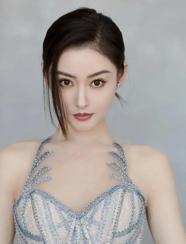 不一样的张天爱