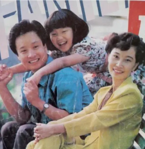 好男人阎维文：陪妻子抗癌33年，女儿嫁进名门，亲家比他还厉害 第51张