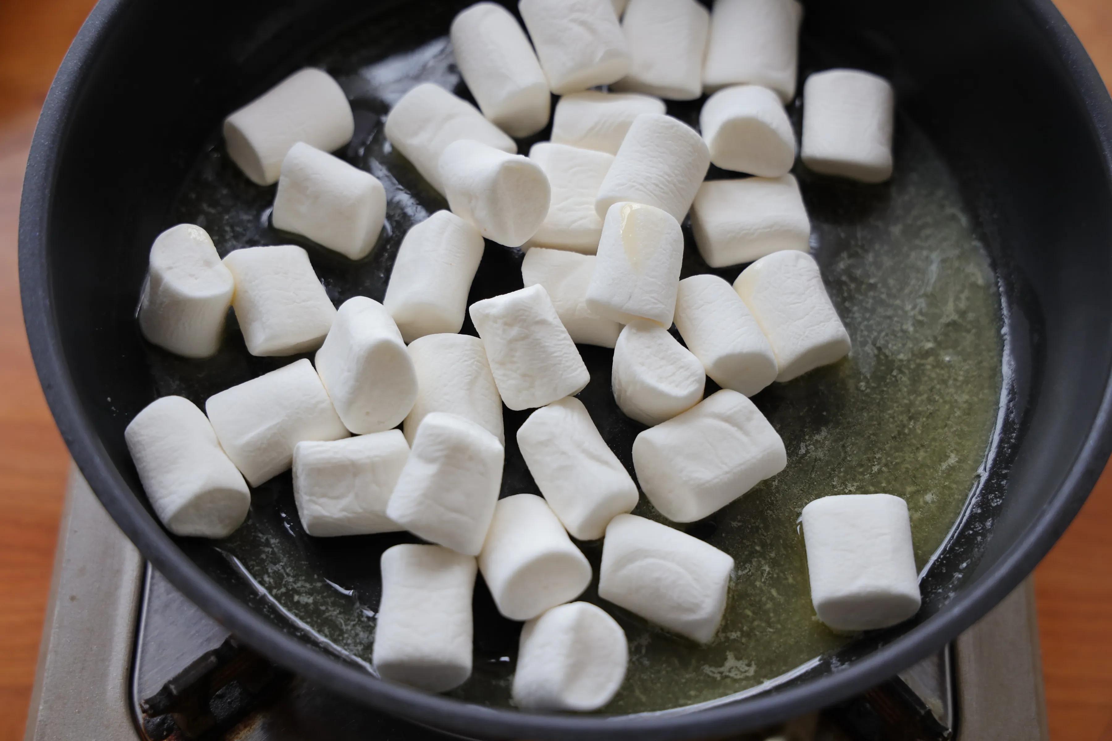 过年必备的糖果零食，简直0难度，平底锅就能做，无敌好吃呀