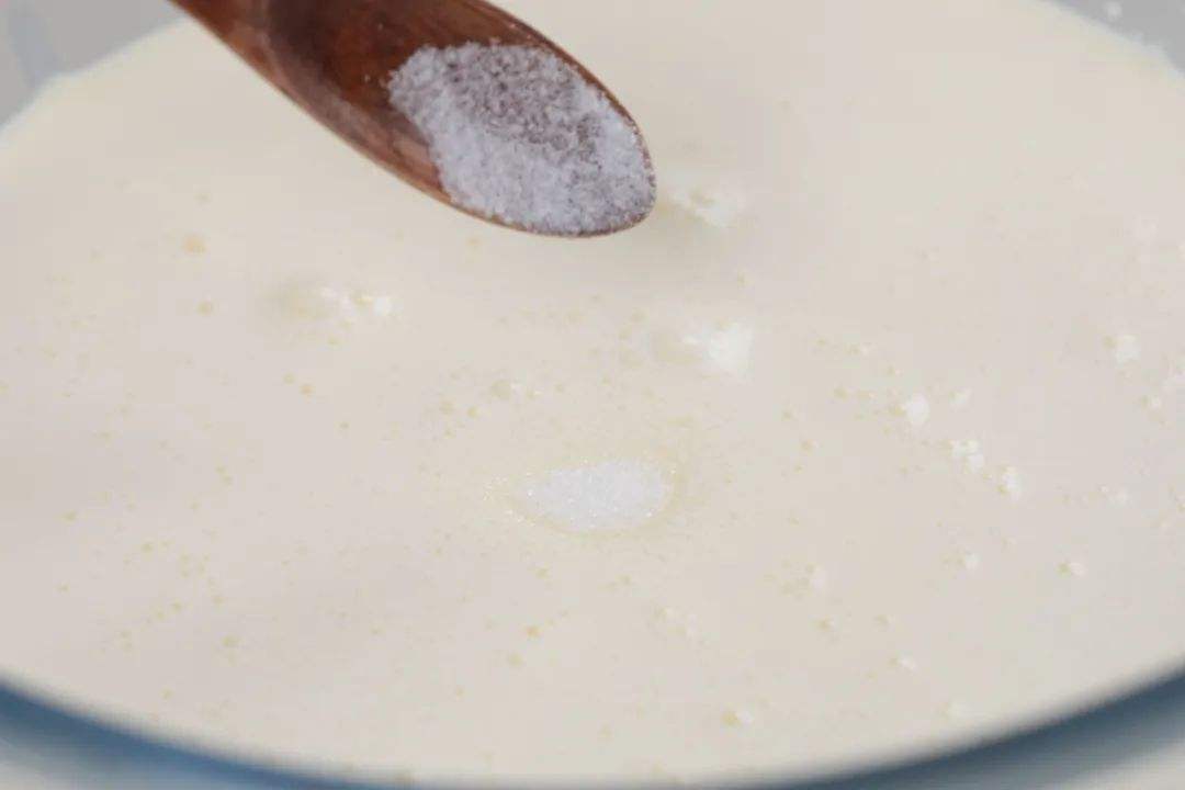 爱吃面包的人，劝你这5种面包再爱吃也别买，添加剂多有害健康