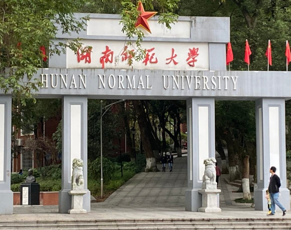 寒门贵子高占喜：15年前他是富人游戏中的陪衬，如今却成最大赢家