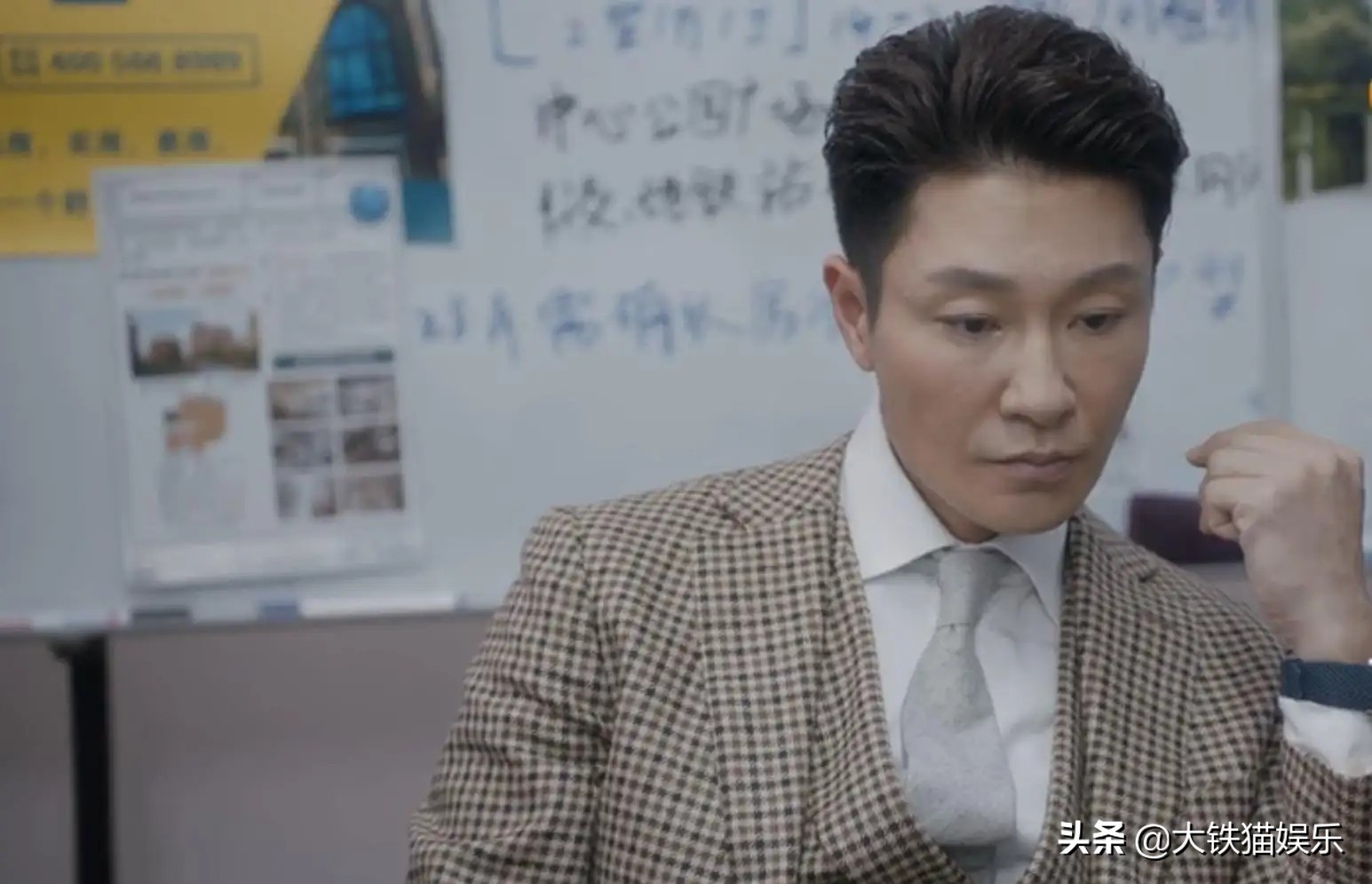 年轻时玉树临风，中年颜值垮了一地，这7位男神亲手砸了童年滤镜