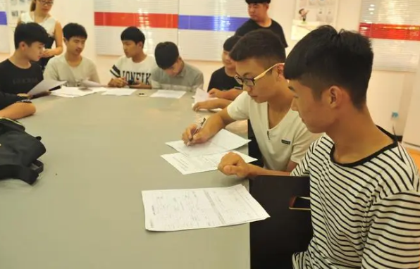 大学里堪称“抢手货”的专业，毕业将不愁没工作，工资待遇还很高