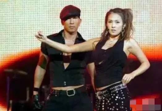 相比于汪小菲，10个细节看透大S“新欢”的为人