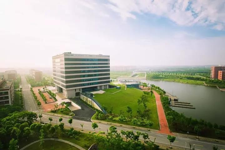 江西华东理工大学（冲破国外技术封锁）