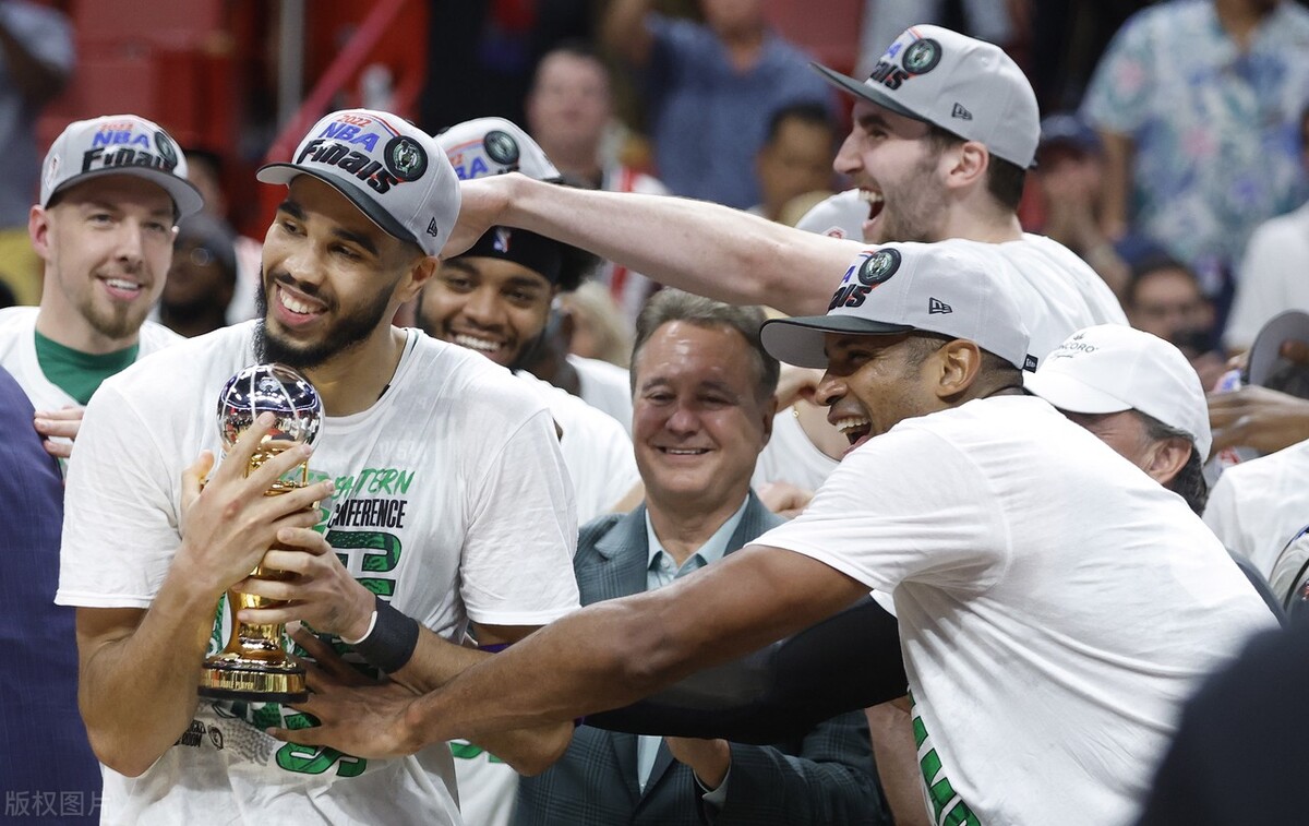 nba塔图姆为什么叫獭兔（科比门徒塔图姆的外号为什么叫獭兔？）-趣拿体育