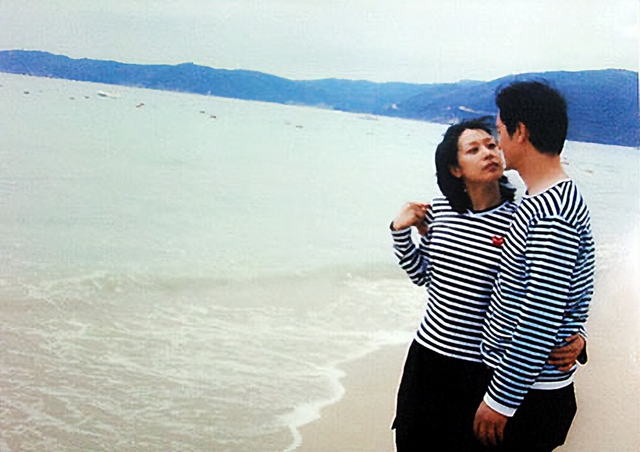 最终在2004年,吴飞舟与前妻离婚,彻底断了联系.