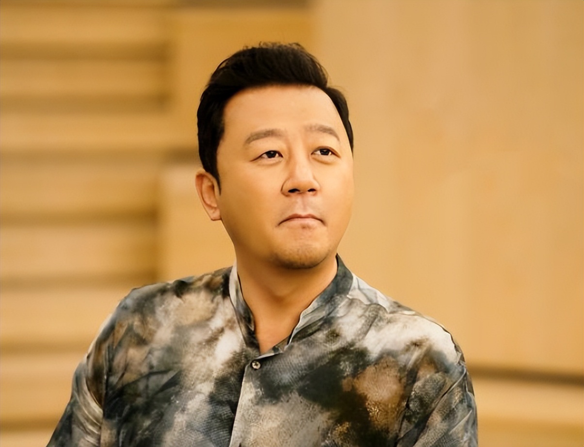 重庆美女李燃:嫁大17岁演员郭涛,生一儿一女,风光背后是辛酸