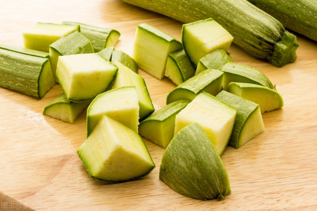 夏季天然“绿色食品”排行榜！冬瓜倒数第一，黄瓜第2，建议了解