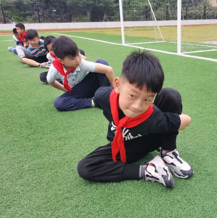 成都高新区朝阳小学深入开展二十四节气之小满有关活动