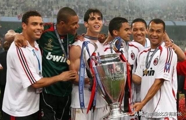 罗纳尔多为什么不获的欧冠（年少成名赞誉无数的罗纳尔多，为何始终与欧冠冠军有缘无份？）