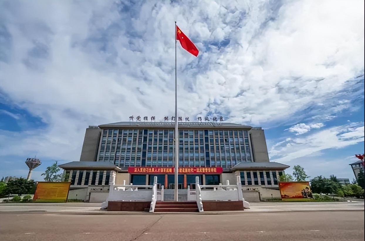 适合“捡漏”的6所军校，未来的前程无忧，更不用担心找不到工作