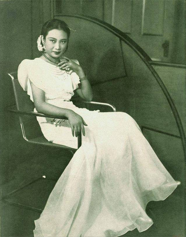 1989年胡蝶离世，曾艳压阮玲玉当选“电影皇后”，巅峰期为爱隐退