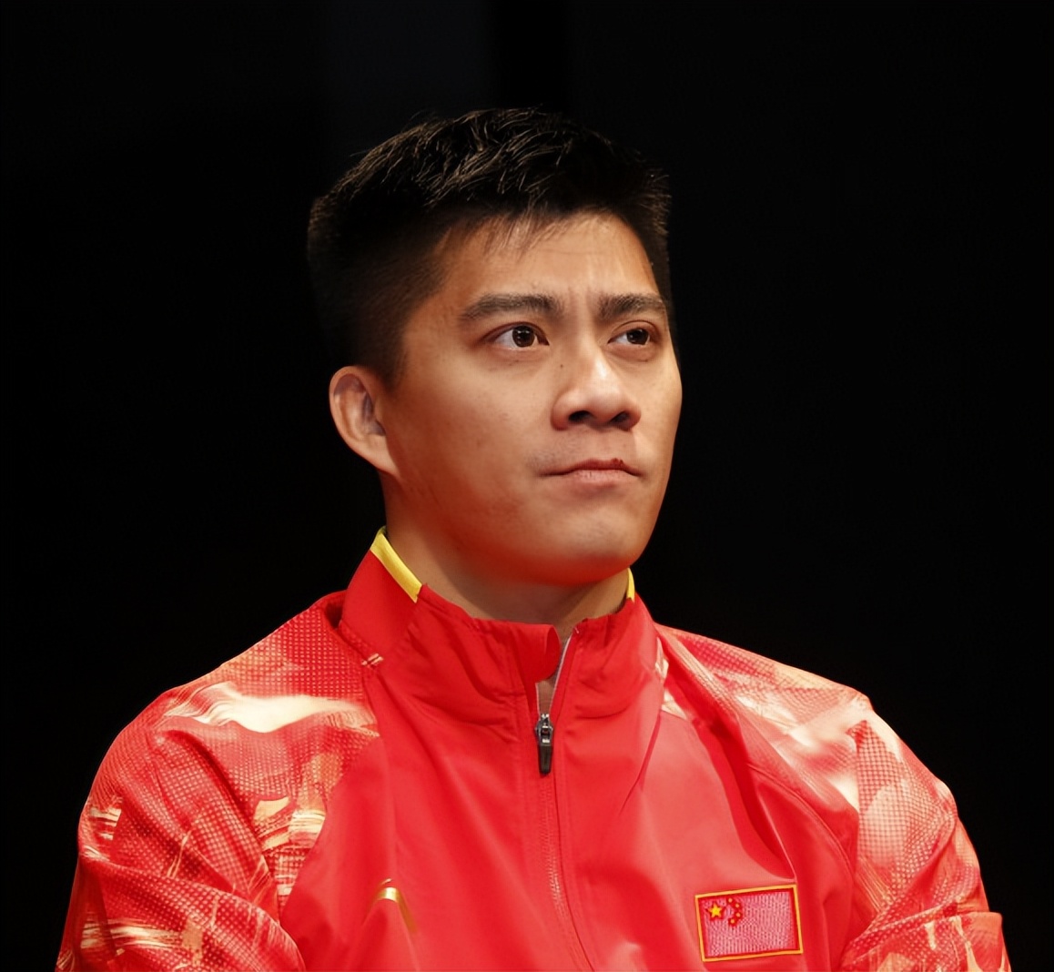 传奇傅海峰：从陪练到羽毛球奥运冠军，退役后的选择你想不到