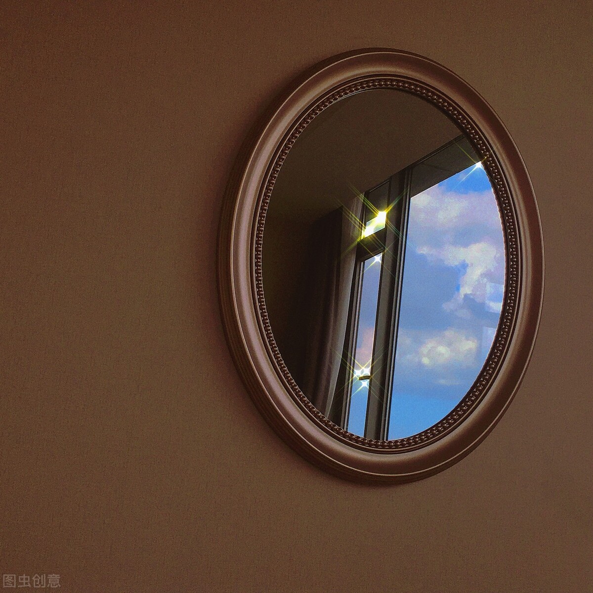 我心中的思政课微电影剧本：《星星之火，点燃思想之光》