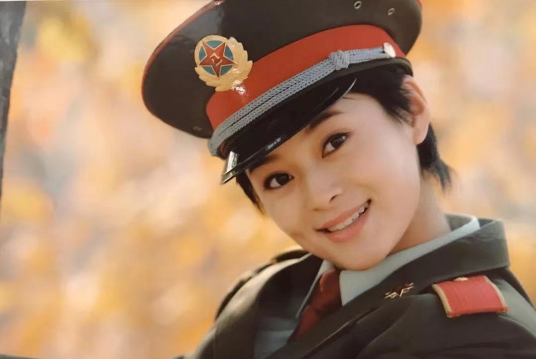 同为军艺出身，这12个女星命运不同：有人视后大满贯，有人被唾弃