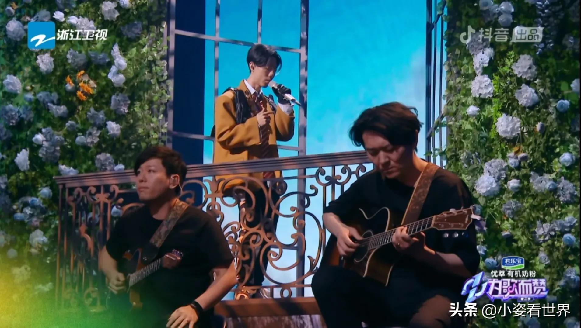 好喜欢容祖儿的红裙子,凤凰传奇也令人感动,李玟变成“QQ姐”