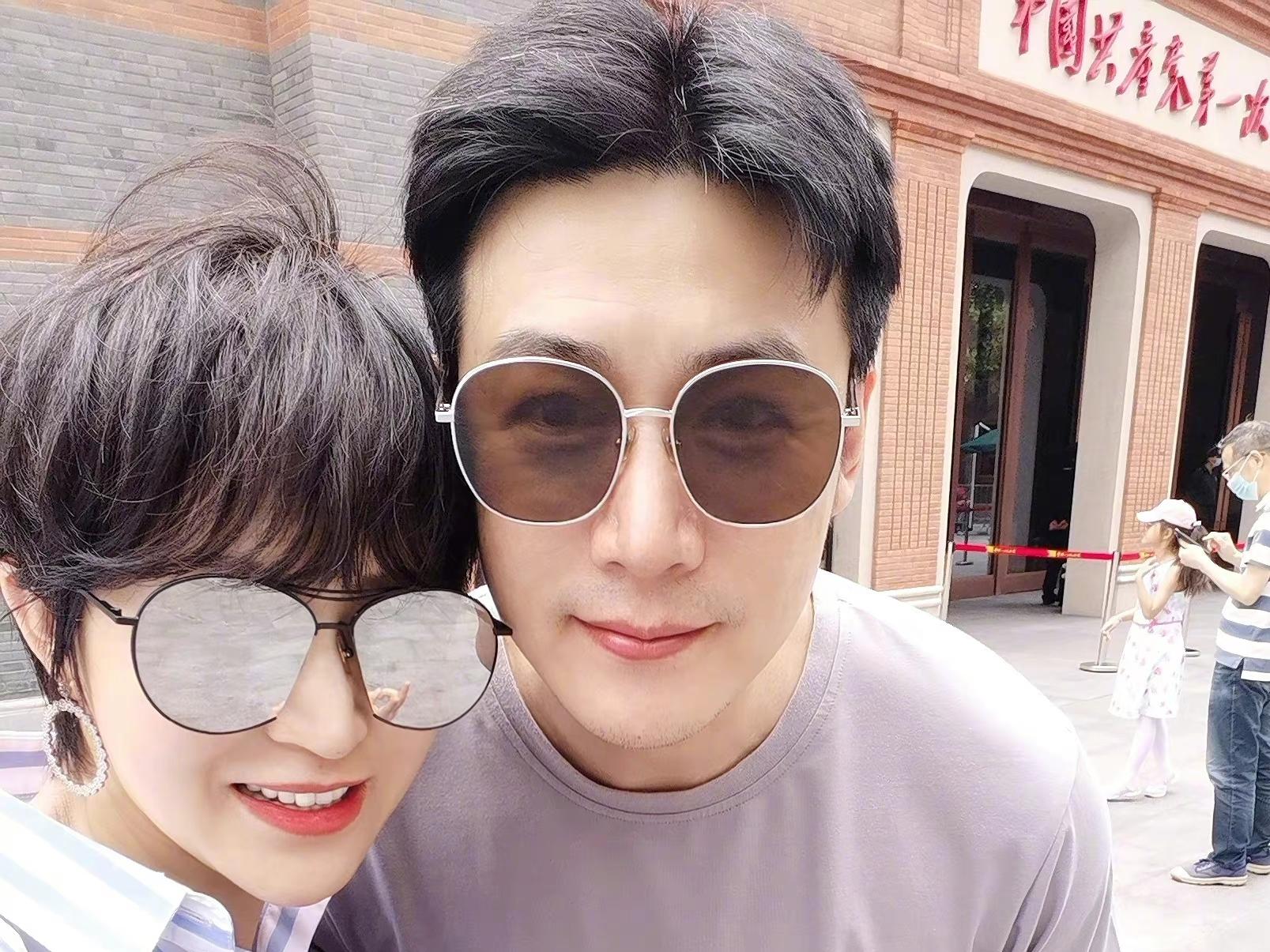 长着一张风流倜傥的脸，却从不沾花惹草，这8位男明星太宝贵了