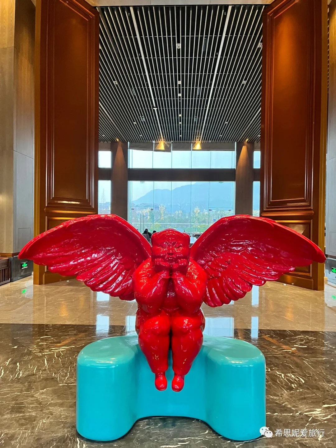 峨眉雪、钵钵鸡、豆腐脑 峨眉山旅行staycation最佳选择Meridien