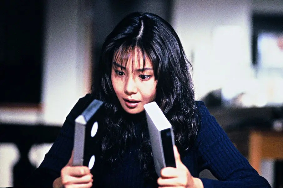 同样是恐怖片，把《咒怨》和《午夜凶铃》放在一起，差距就出来了