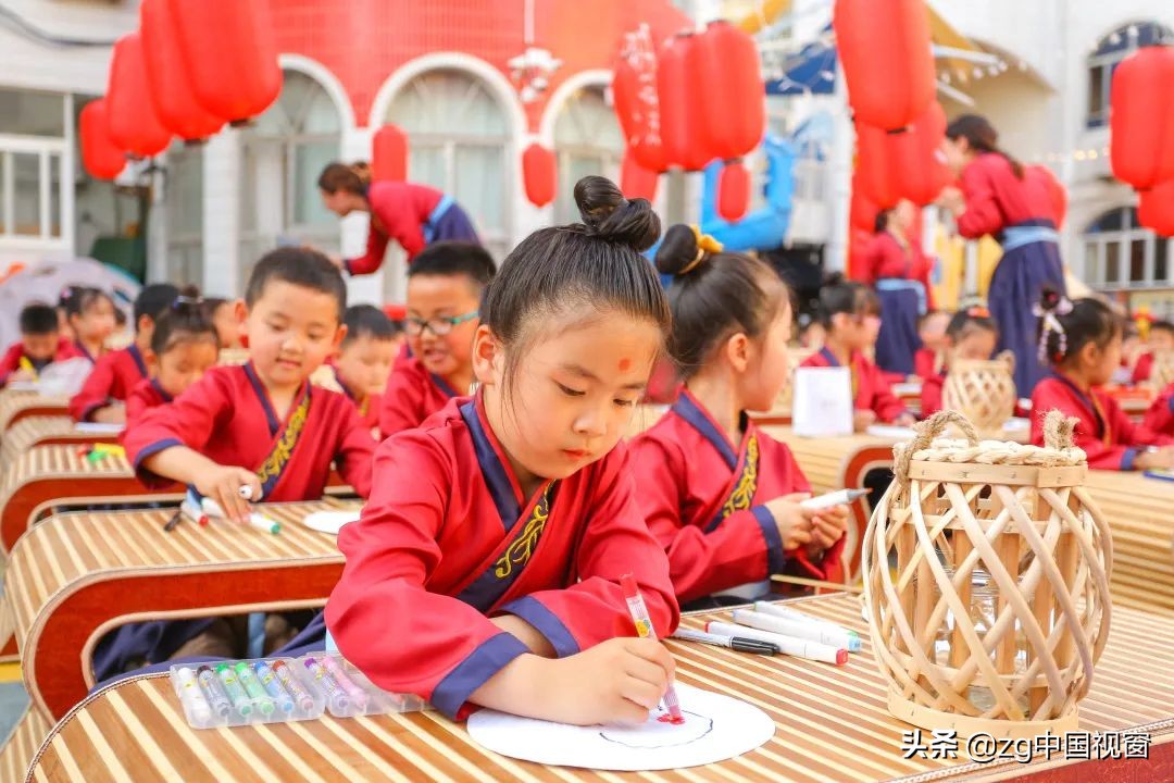 定远县示范幼儿园：国风毕业礼，民俗迎立夏