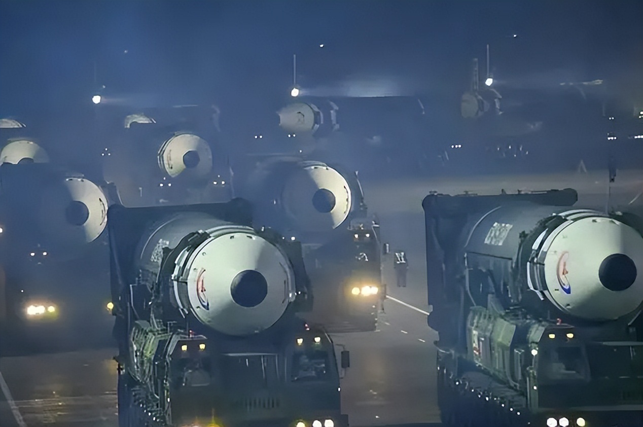 日本vs朝鲜 韩国(朝鲜向日本海连射导弹，金与正发话不打韩国，美国感到了寒意)