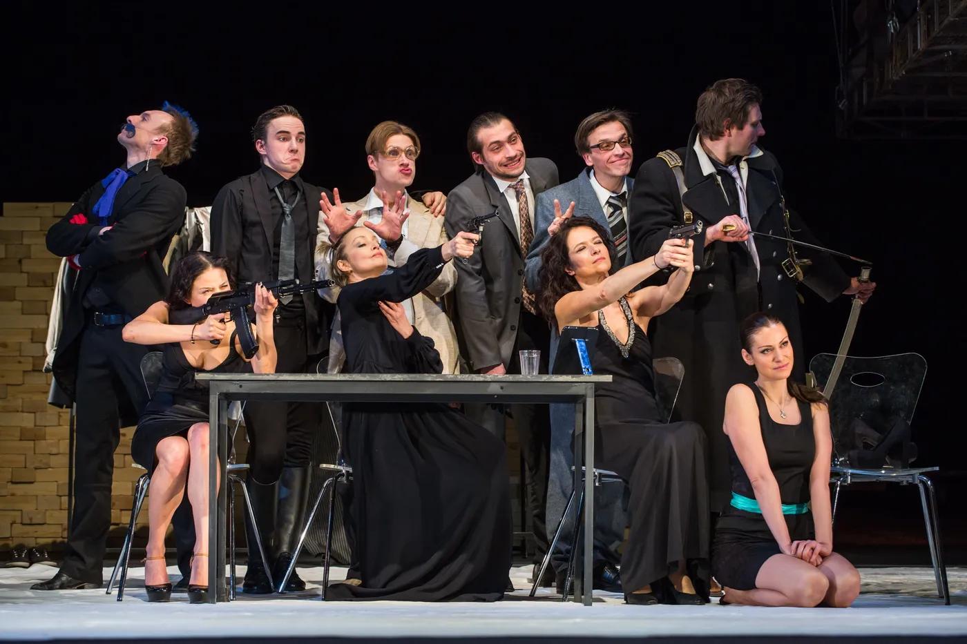 赖声川和徐峥都在缅怀的这位老爷子，到底是谁？