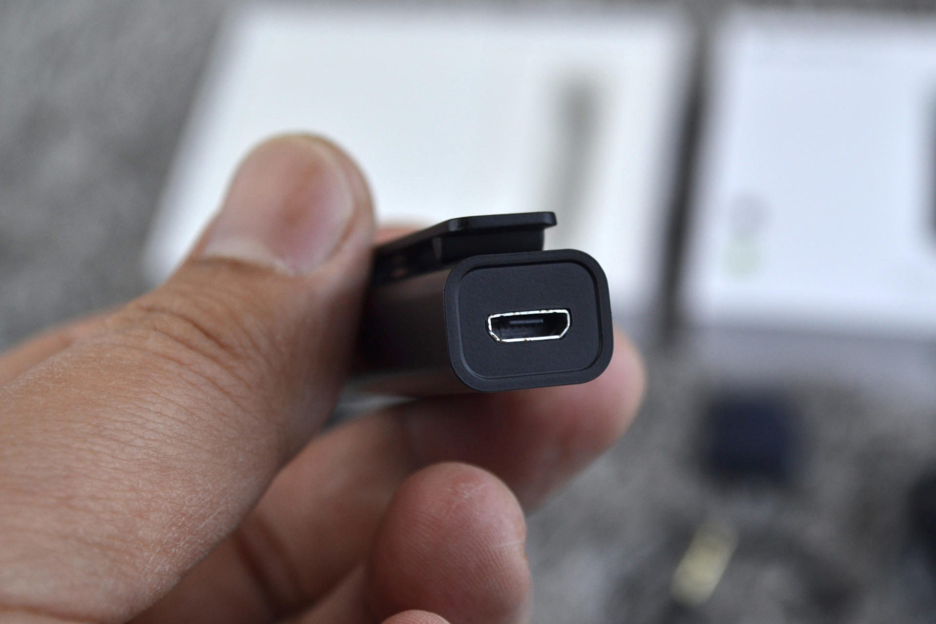 做最棒的VLOG 来试试塞宾智麦无线蓝牙麦克风