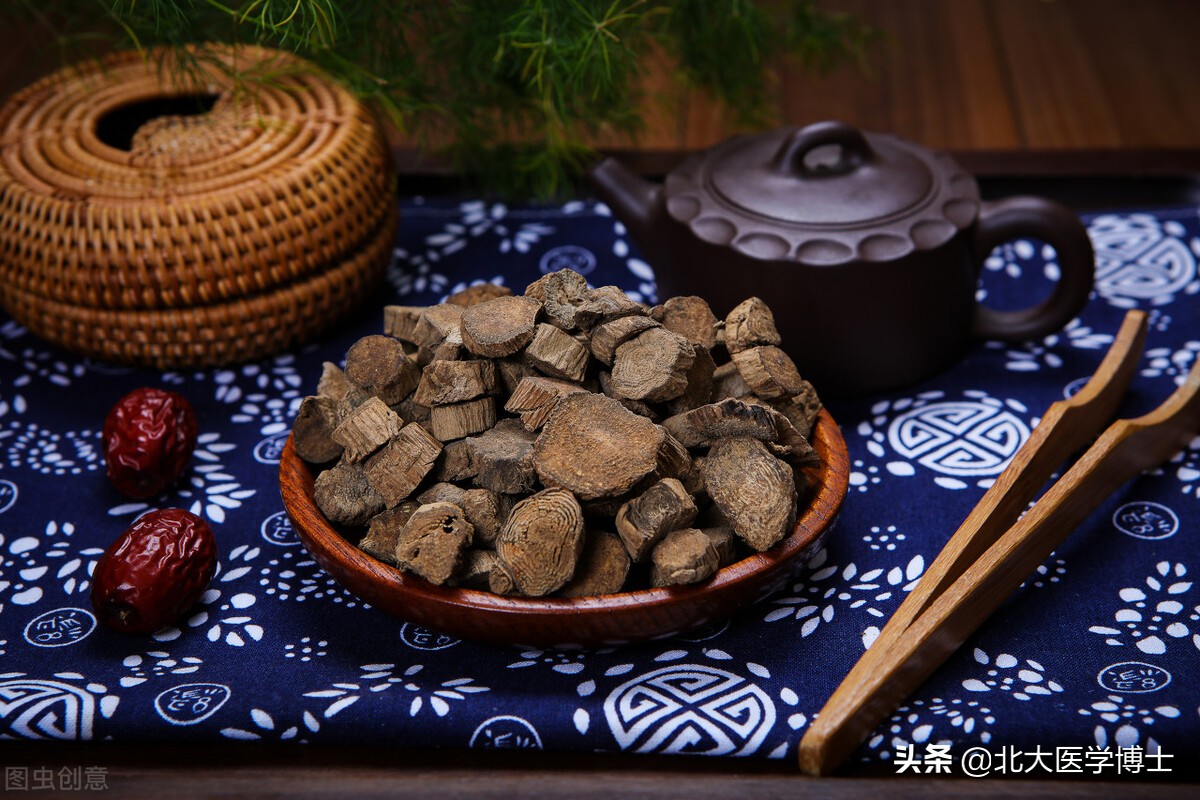 平时常喝这1饮2茶1粥，适合湿热痹阻型痛风不吃药预防痛风发作
