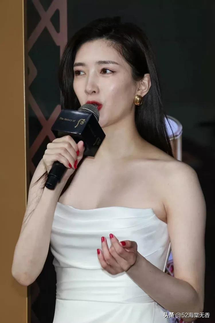 江疏影，有点事业女强人的感觉，不过确实很美