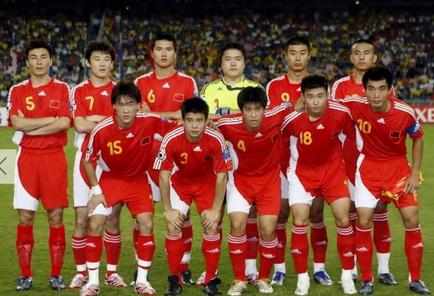 国足历史12次亚洲杯战绩，首次参赛即第3，还曾2次杀入决赛