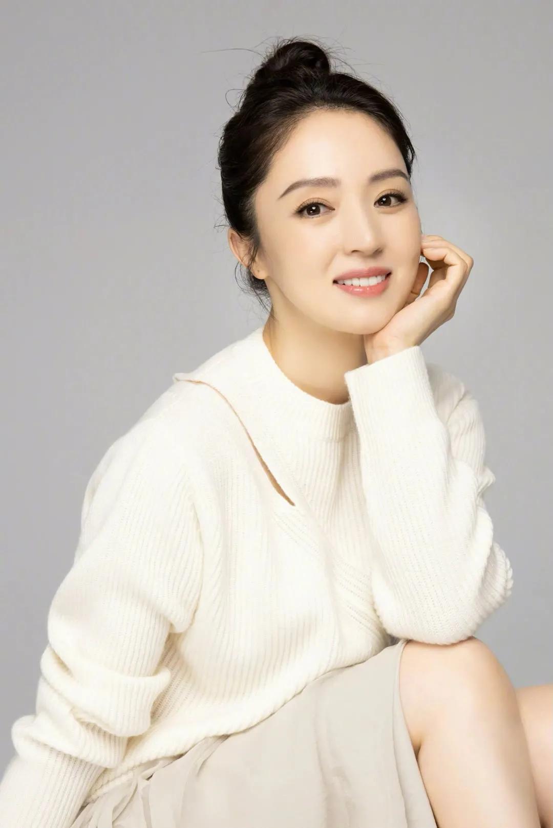 明星美图壁纸：董璇，优雅动人，太好看了