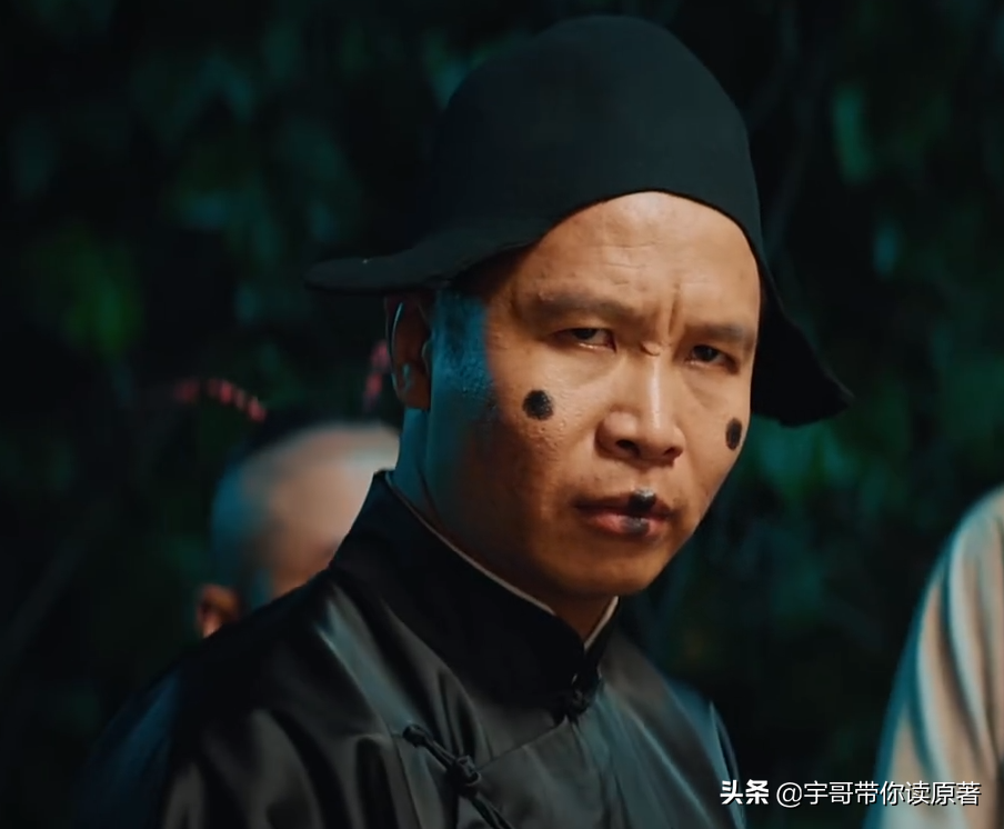 评分7.3，票房超1200万，《二龙湖往事：惊魂夜》搞笑惊悚天花板