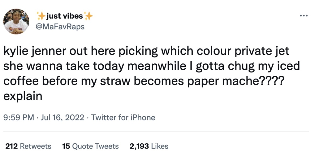 金小妹晒私人飞机被骂惨：我用纸吸管环保，你们富人疯狂排碳？