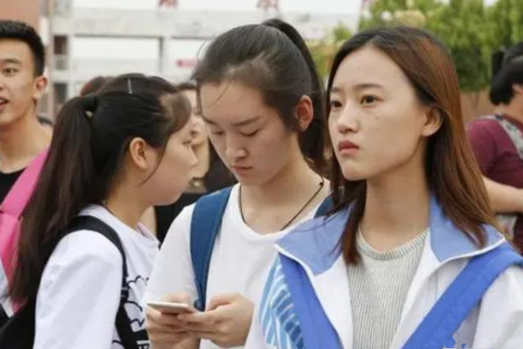 教育部传来消息，为方便学生报考将规范高校名称，家长：早该如此